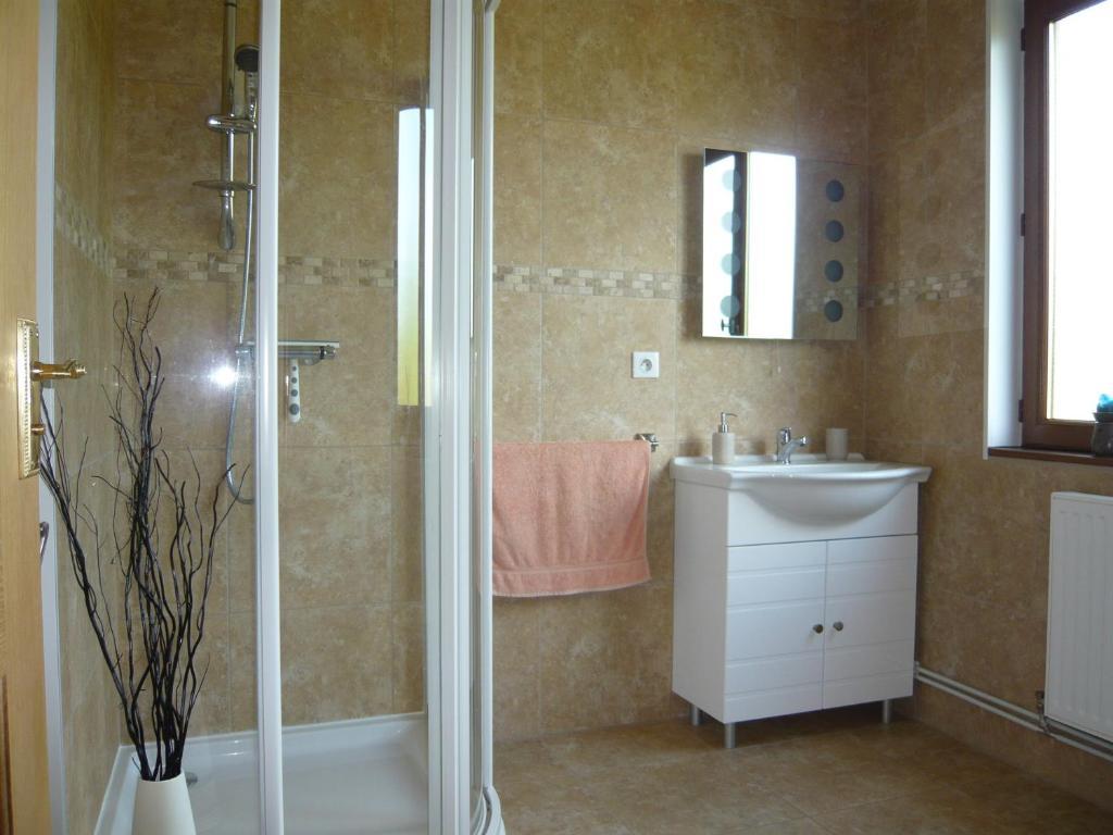 Lakeside Bed And Breakfast Payzac  Room photo